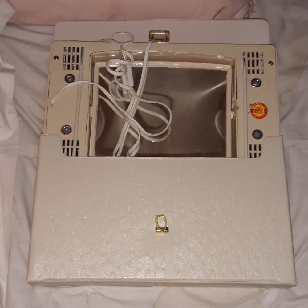 VINTAGE 1950S/1960S TRAVELITE VANITY MIRRIOR